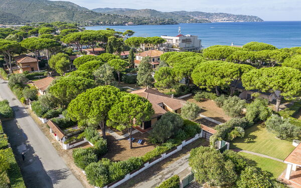 Giannella Apartment - Orbetello, Toscana: Autumn, Building Exterior, Spring, Summer