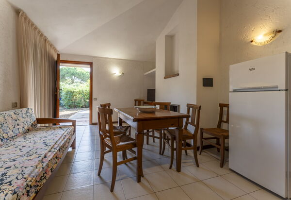 Giannella Apartment - Orbetello, Toscana: Autumn, Kitchen, Living Room, Spring, Summer