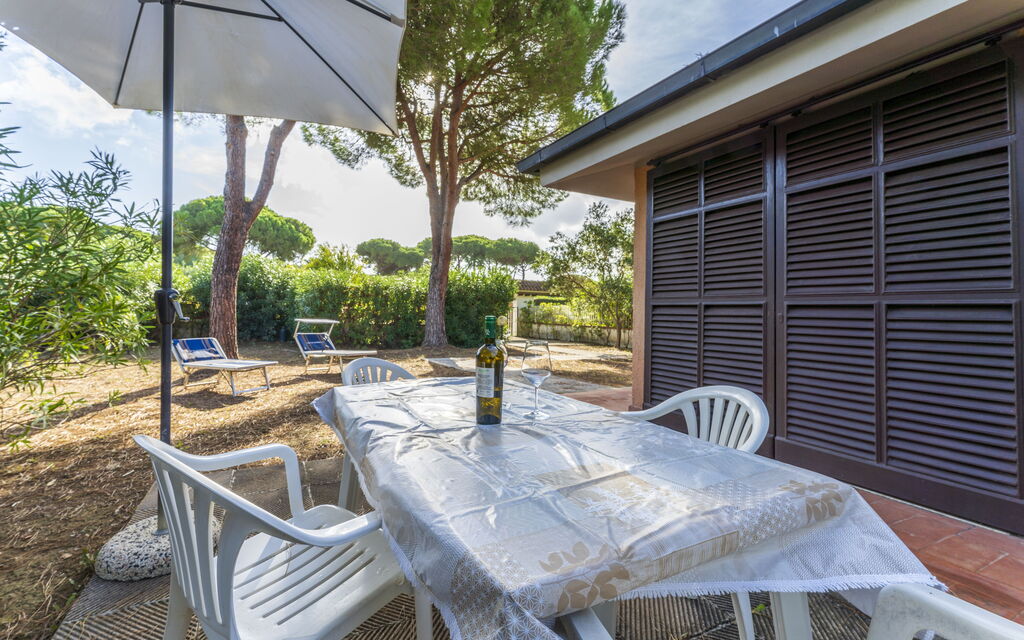 Giannella Apartment - Orbetello, Toscana: Autumn, Garden, Spring, Summer