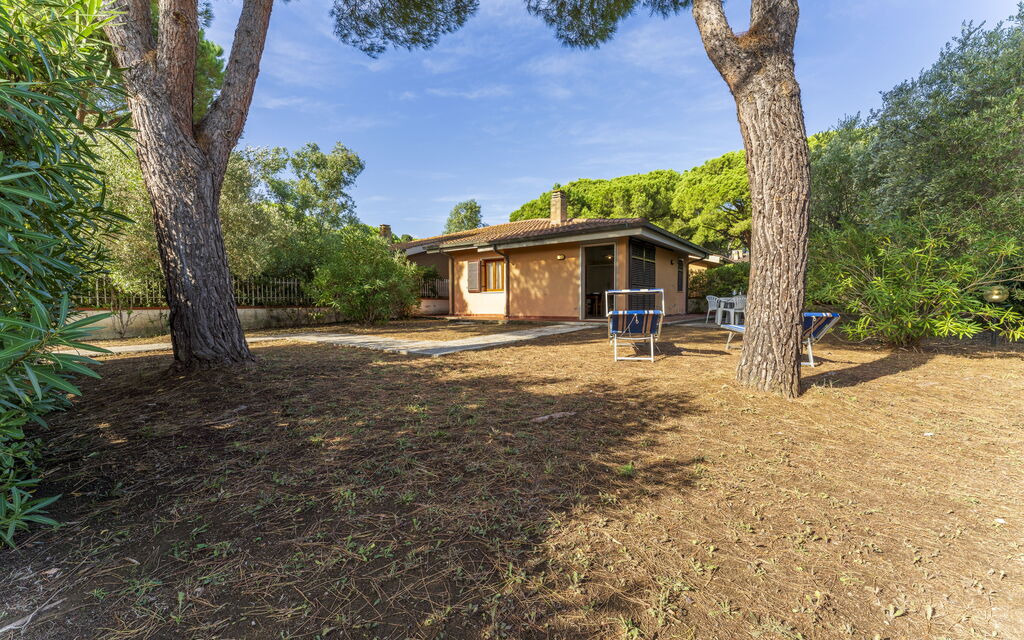 Giannella Apartment - Orbetello, Toscana: Autumn, Garden, Spring, Summer