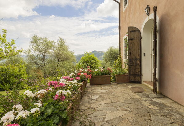 La Casa Dei Limoni, Camaiore, Pet Friendly, Wifi: Autumn, Main Entrance, Spring, Summer