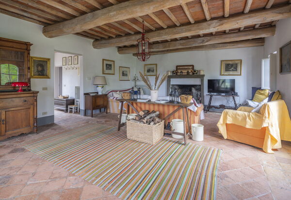 La Casa Dei Limoni, Camaiore, Pet Friendly, Wifi: Autumn, Living Room, Spring, Summer