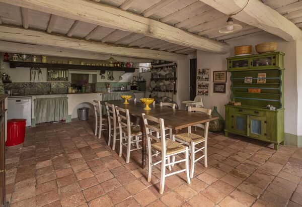 La Casa Dei Limoni, Camaiore, Pet Friendly, Wifi: Autumn, Kitchen, Spring, Summer