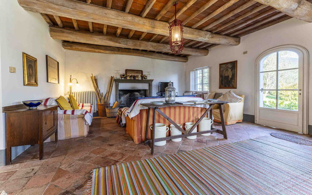 La Casa Dei Limoni, Camaiore, Pet Friendly, Wifi: Autumn, Living Room, Spring, Summer