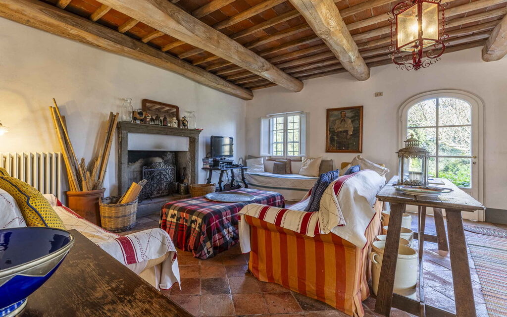 La Casa Dei Limoni, Camaiore, Pet Friendly, Wifi: Autumn, Living Room, Spring, Summer