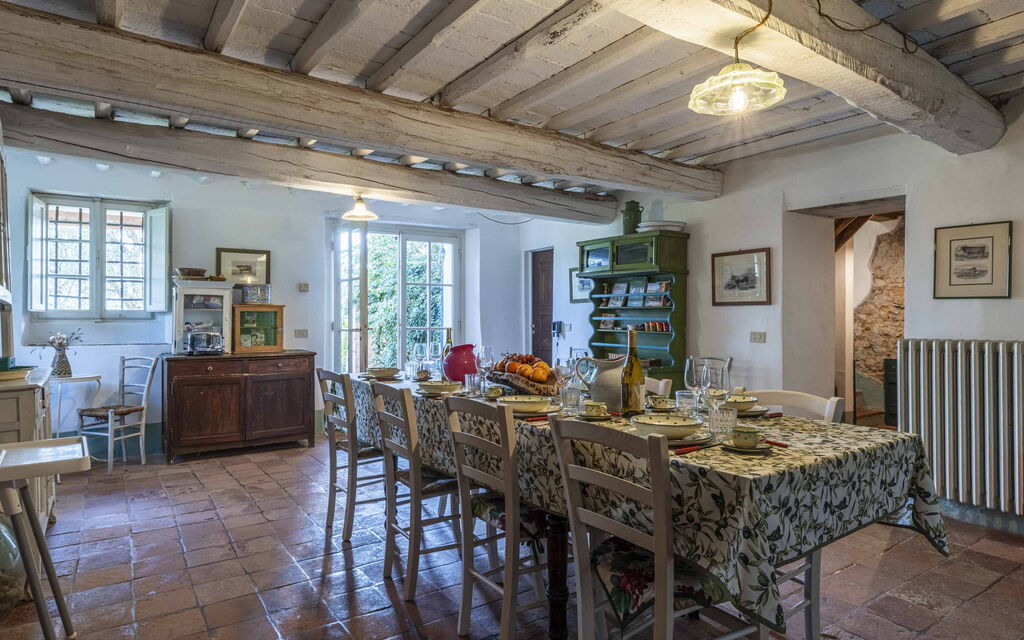 La Casa Dei Limoni, Camaiore, Pet Friendly, Wifi: Autumn, Dining Room, Spring, Summer