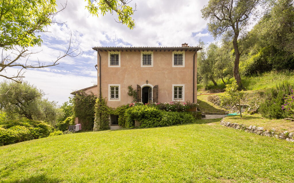 La Casa Dei Limoni, Camaiore, Pet Friendly, Wifi: Autunno, Entrata Principale, Estate, Primavera