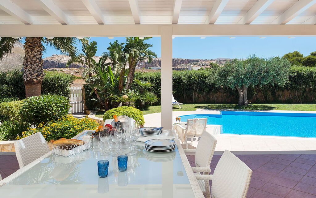 Villa Cornino - Custonaci, Sicilia: Autunno, Balcone / Terrazza / Patio, Estate, Esterni, Primavera