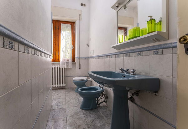 Casa Vacanza Mais - Camaiore, Toscana: Autunno, Bagno, Estate, Primavera