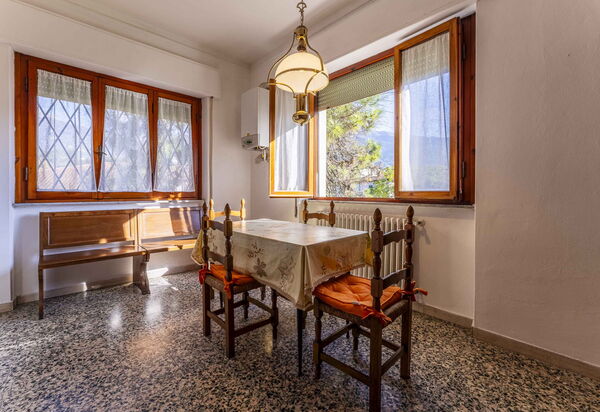 Casa Vacanza Mais - Camaiore, Toscana: Autunno, Estate, Primavera, Sala da pranzo