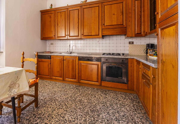 Casa Vacanza Mais - Camaiore, Toscana: Autunno, Cucina, Estate, Primavera