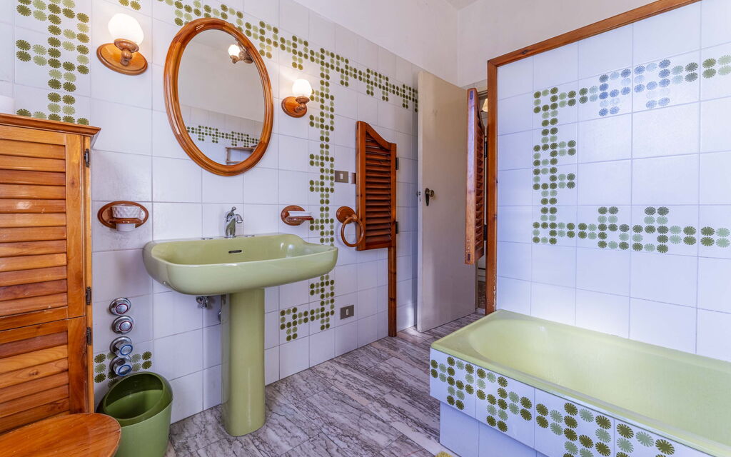 Casa Vacanza Mais - Camaiore, Toscana: Autumn, Bathroom, Spring, Summer