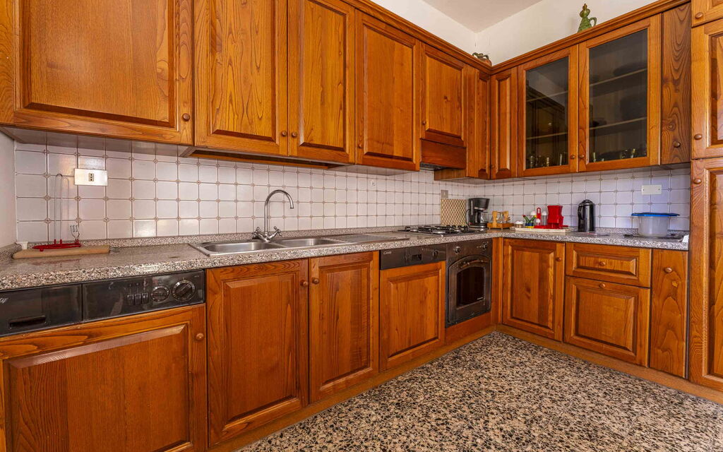 Casa Vacanza Mais - Camaiore, Toscana: Autumn, Kitchen, Spring, Summer