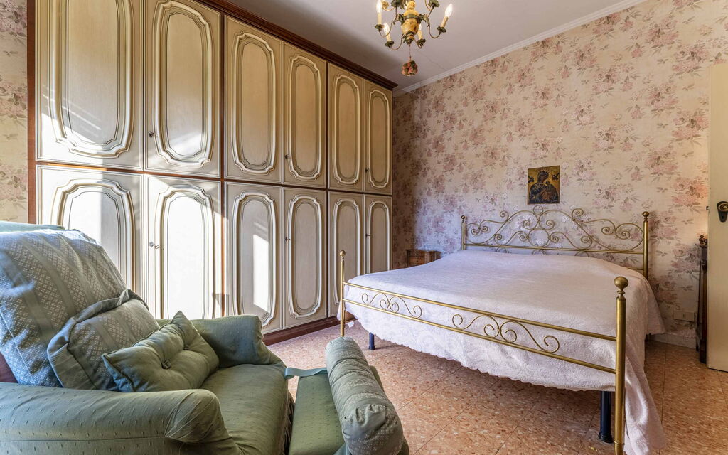 Casa Vacanza Mais - Camaiore, Toscana: Autumn, Bedroom, Spring, Summer