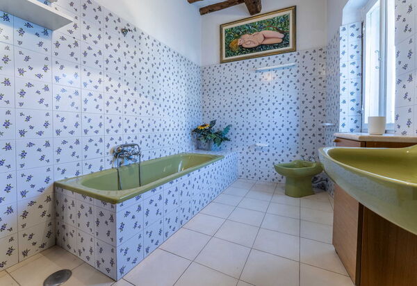 Casale Il Farro - Camaiore, Toscana: Autunno, Bagno, Estate, Primavera