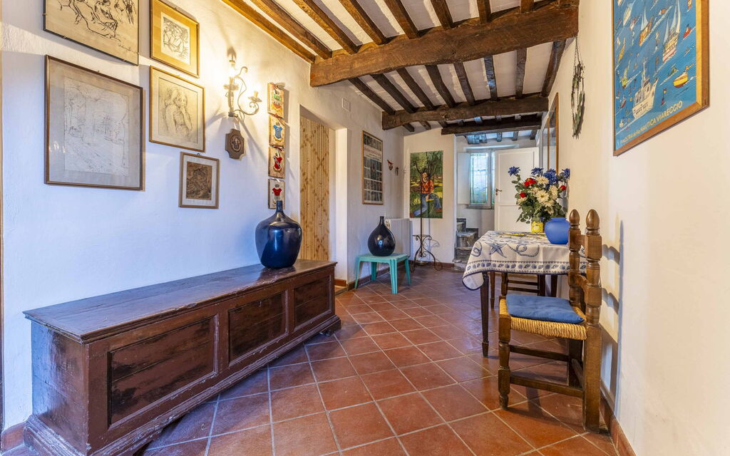 Casale Il Farro - Camaiore, Toscana: Altra Stanza, Autunno, Estate, Primavera