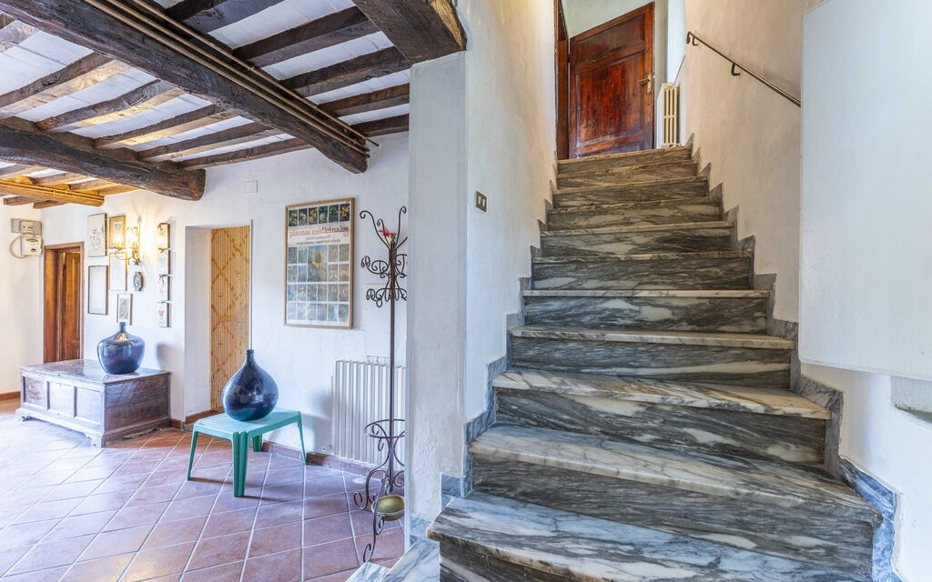 Casale Il Farro - Camaiore, Toscana: Altra Stanza, Autunno, Estate, Primavera