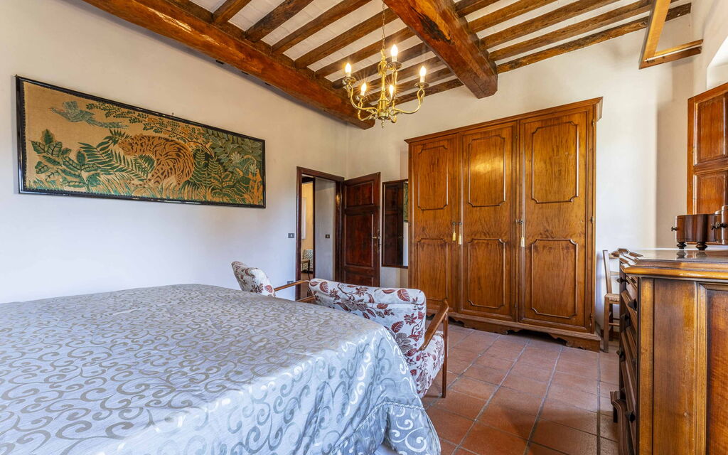 Casale Il Farro - Camaiore, Toscana: Autunno, Estate, Primavera