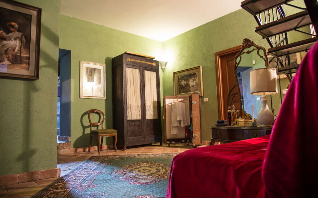 Country House Style - Montefiascone, Lazio: Autumn, Living Room, Spring, Summer