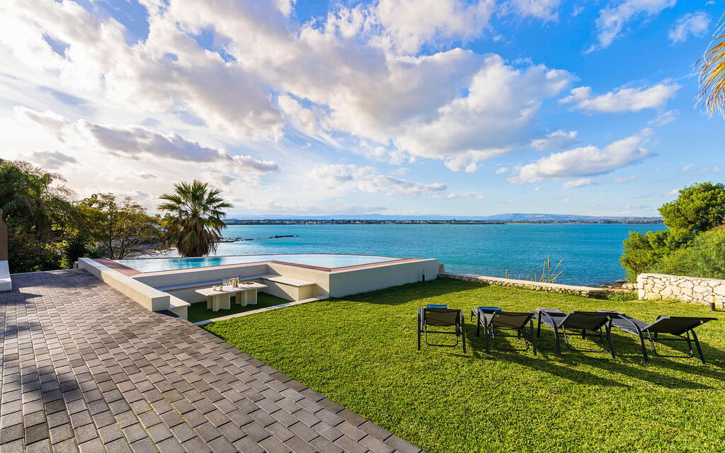Villa Maddalena - Siracusa, Sicilia: Autunno, Estate, Piscina, Primavera, Vista Panoramica