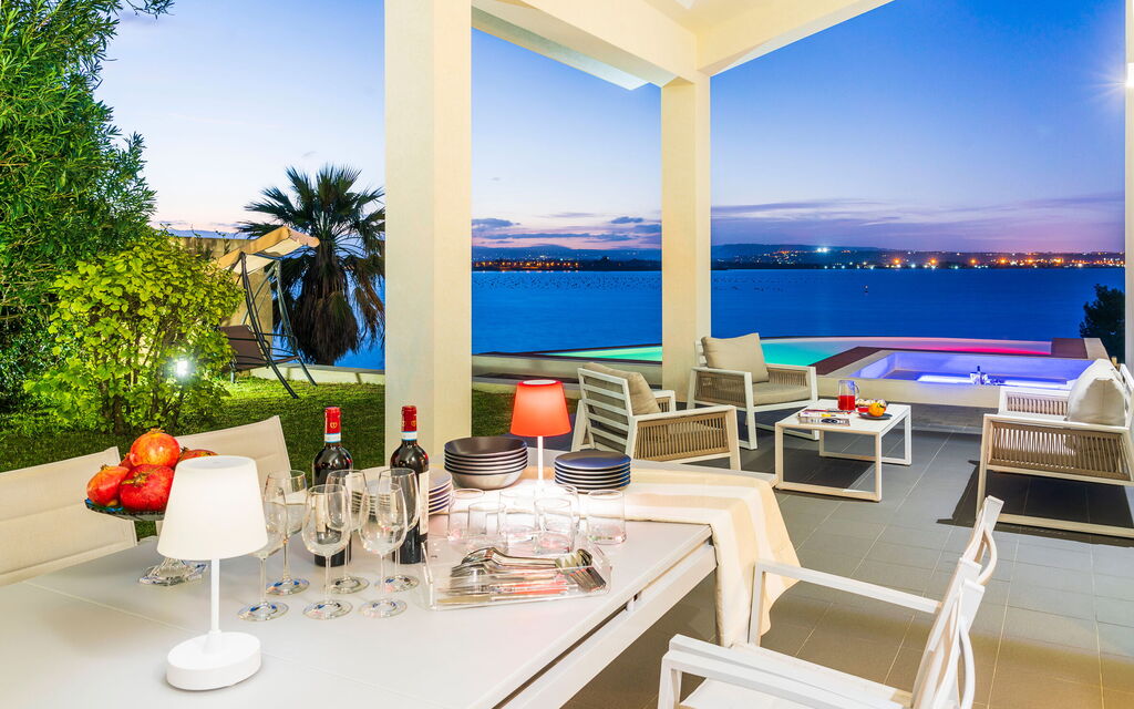 Villa Maddalena - Siracusa, Sicilia: Autunno, Estate, Esterni, Primavera