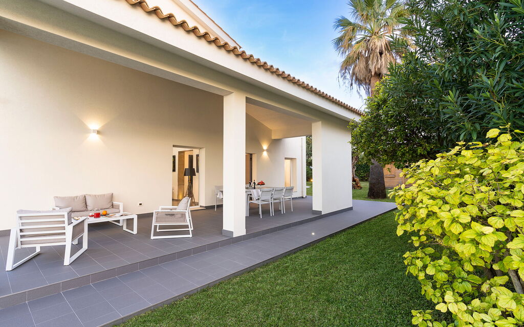 Villa Maddalena - Siracusa, Sicilia: Autunno, Estate, Esterni, Primavera