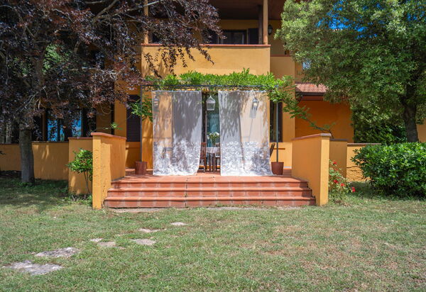 Tenuta De Paoli - Chianni, Pool, Wifi, Privacy, Toscana: Autunno, Estate, Giardino, Primavera