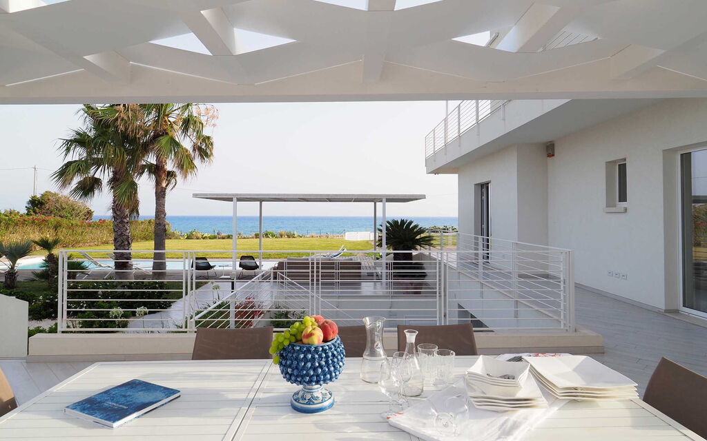 Casa Mareblu - Marina Di Modica, Sicilia: Autumn, Balcony / Terrace / Patio, Building Exterior, Outdoor, Scenic View, Spring, Summer