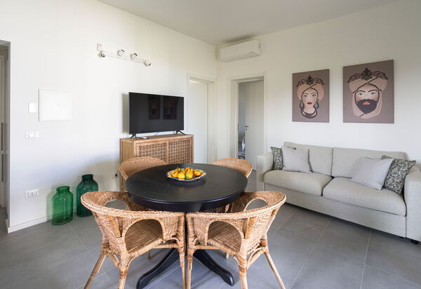 Casa Bianca - Noto, Sicilia: Autunno, Estate, Primavera, Sala da pranzo, Soggiorno