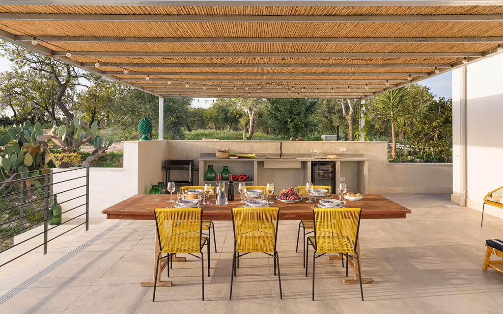 Casa Bianca - Noto, Sicilia: Autumn, Balcony / Terrace / Patio, Building Exterior, Outdoor, Spring, Summer