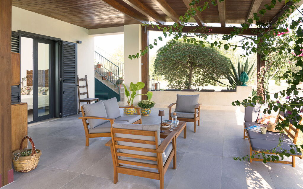 Casa Bianca - Noto, Sicilia: Autumn, Balcony / Terrace / Patio, Building Exterior, Outdoor, Spring, Summer