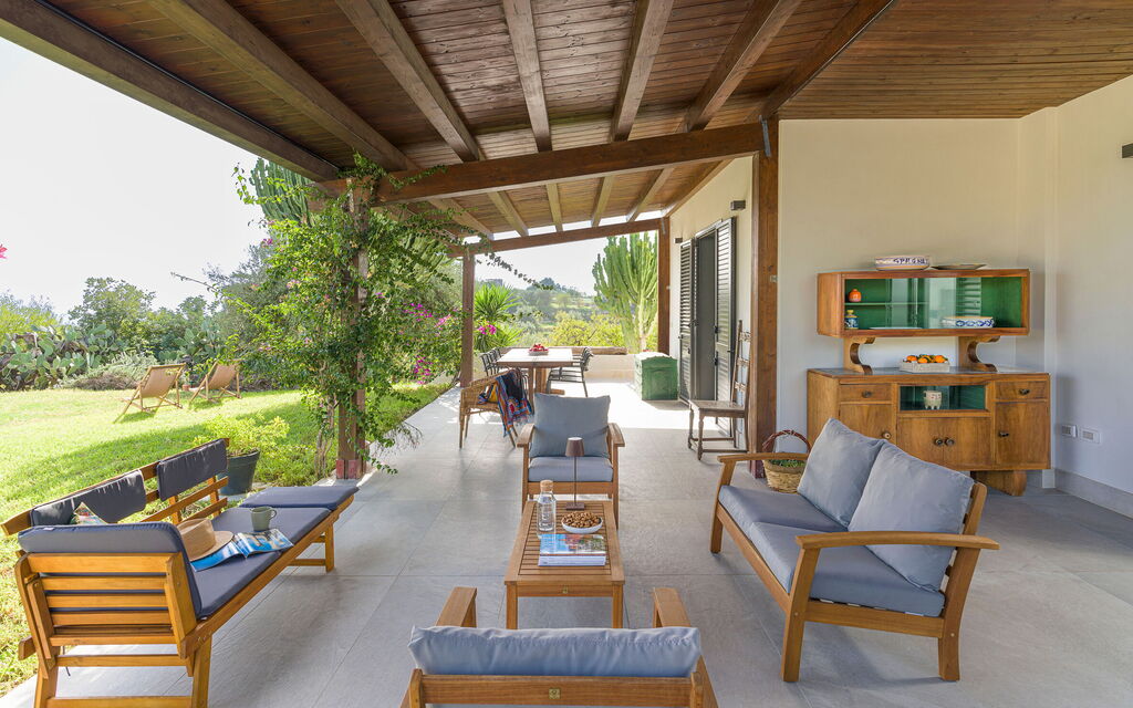 Casa Bianca - Noto, Sicilia: Autumn, Balcony / Terrace / Patio, Building Exterior, Outdoor, Spring, Summer