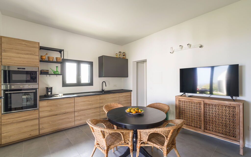 Casa Bianca - Noto, Sicilia: Autumn, Dining Room, Kitchen, Spring, Summer