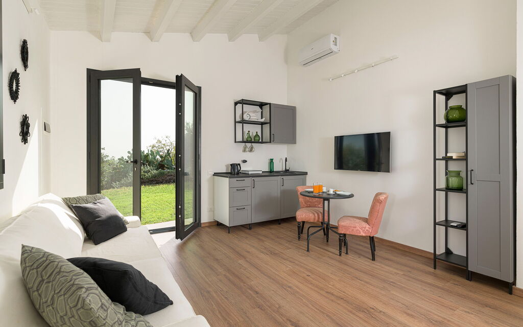 Casa Bianca - Noto, Sicilia: Autumn, Dining Room, Kitchen, Living Room, Other Room, Spring, Summer