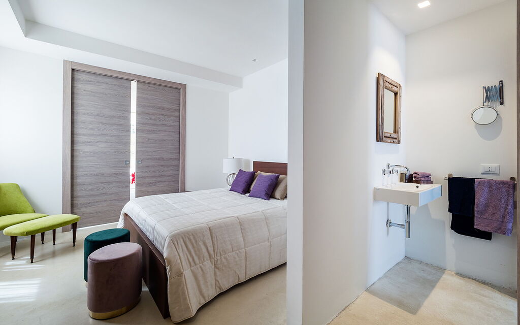 Casabella - Avola, Sicilia: Autumn, Bathroom, Bedroom, Spring, Summer