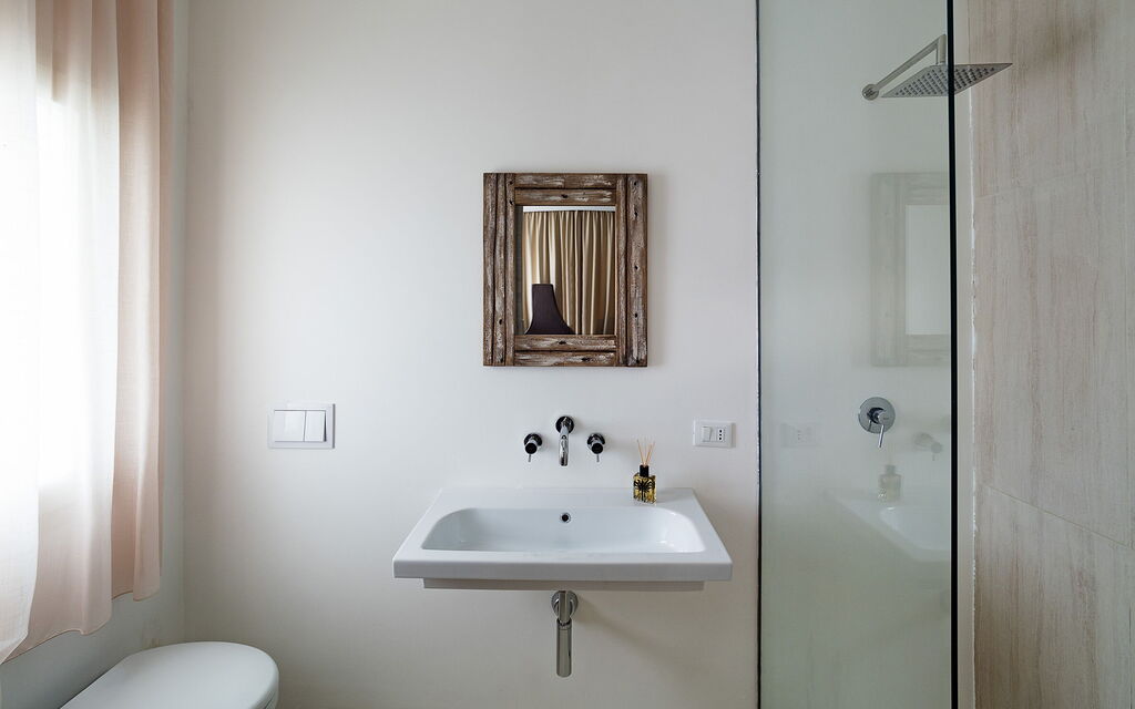 Casabella - Avola, Sicilia: Autumn, Bathroom, Spring, Summer