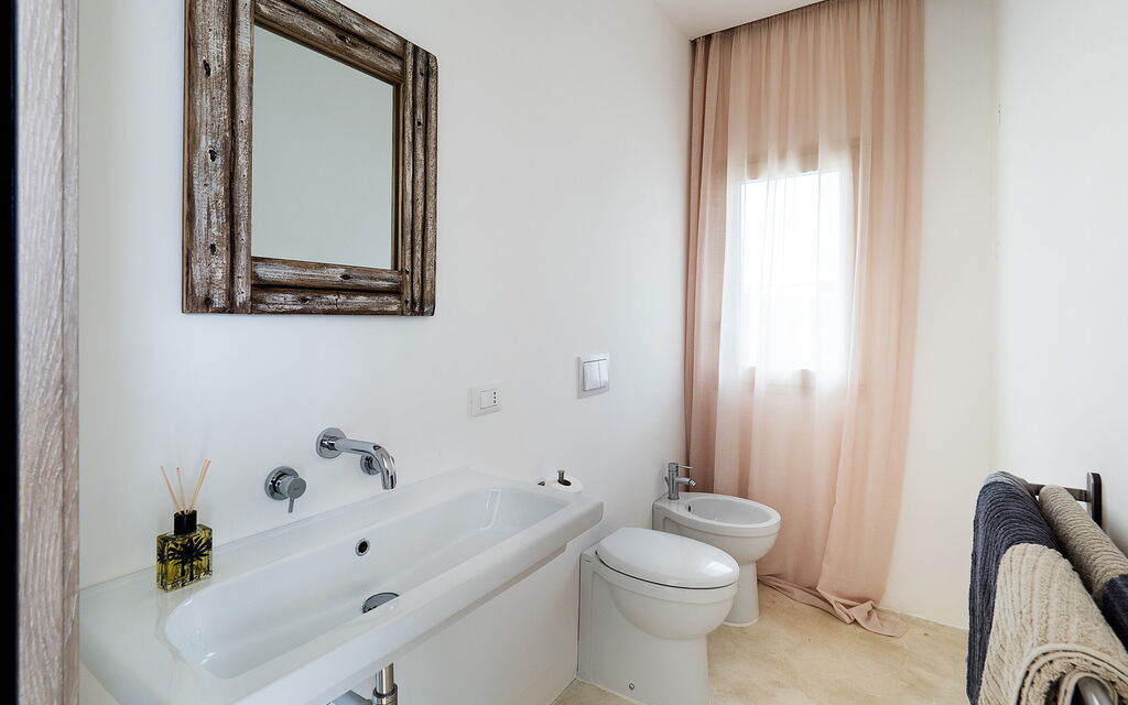Casabella - Avola, Sicilia: Autumn, Bathroom, Spring, Summer