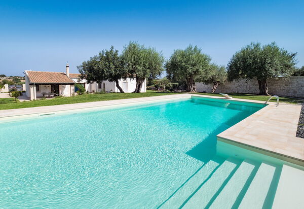 Corte Carrubo - Rosolini, Sicilia: all'aperto, Autunno, Balcone / Terrazza / Patio, Estate, Esterni, Giardino, Piscina, Primavera