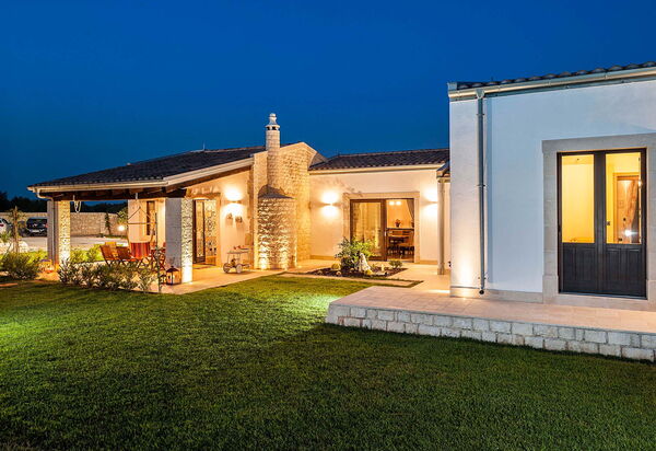 Corte Carrubo - Rosolini, Sicilia: all'aperto, Autunno, Balcone / Terrazza / Patio, Esterni, Giardino, Primavera