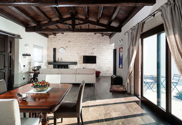 Corte Carrubo - Rosolini, Sicilia: Autunno, Estate, Primavera, Sala da pranzo, Soggiorno