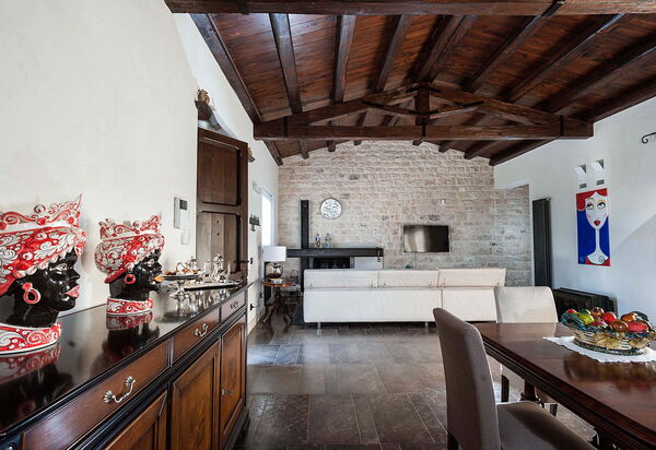 Corte Carrubo - Rosolini, Sicilia: Autunno, Estate, Primavera, Sala da pranzo, Soggiorno