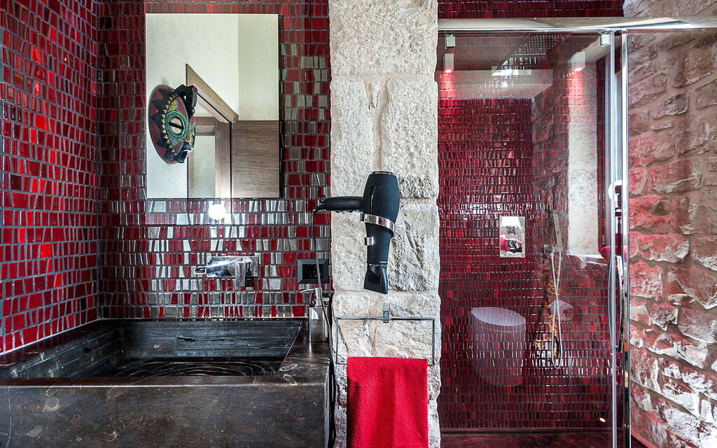 Corte Carrubo - Rosolini, Sicilia: Autumn, Bathroom, Spring, Summer