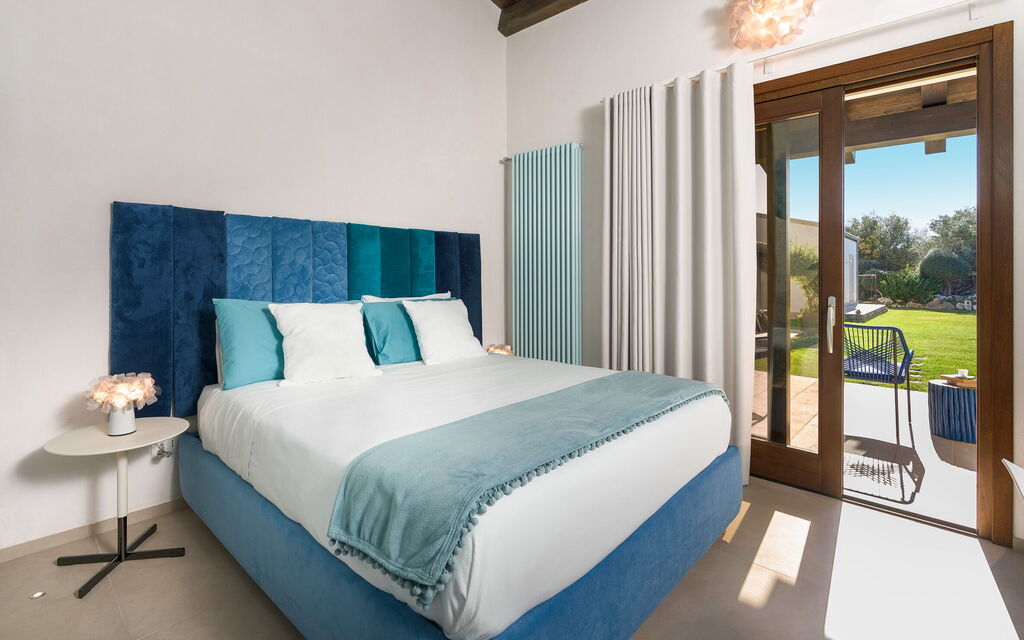 Corte Carrubo - Rosolini, Sicilia: Autumn, Bedroom, Spring, Summer