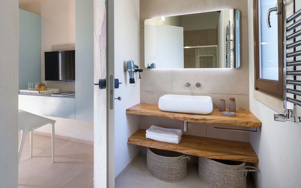 Corte Carrubo - Rosolini, Sicilia: Autumn, Bathroom, Bedroom, Spring, Summer