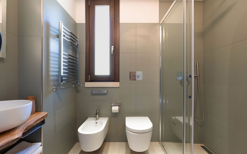 Corte Carrubo - Rosolini, Sicilia: Autumn, Bathroom, Spring, Summer