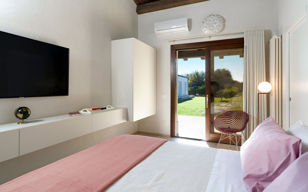 Corte Carrubo - Rosolini, Sicilia: Autumn, Bedroom, Spring, Summer