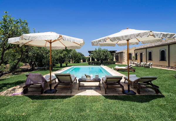 Casa Colore - Siracusa, Sicilia: all'aperto, Autunno, Estate, Esterni, Giardino, Piscina, Primavera