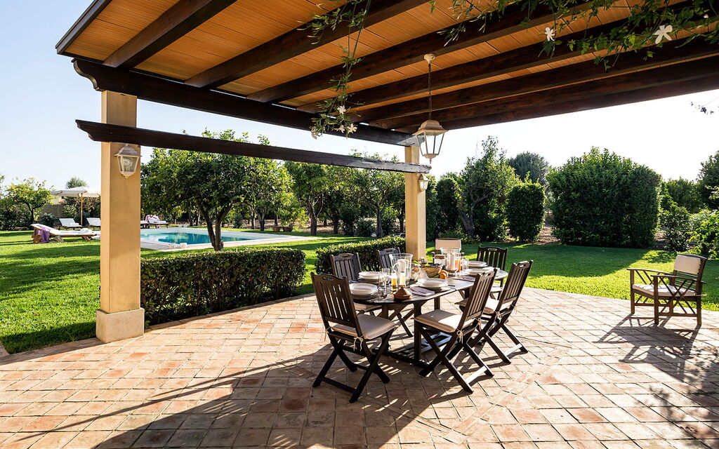 Casa Colore - Siracusa, Sicilia: Autumn, Balcony / Terrace / Patio, Building Exterior, Garden, Outdoor, Spring, Summer