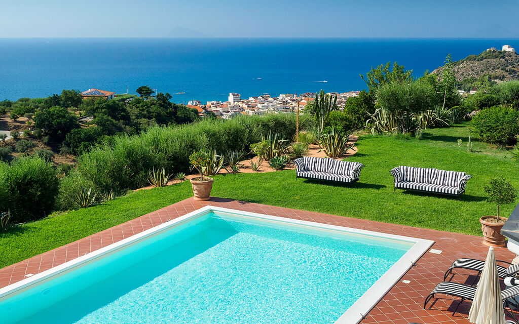 Villa Ester - Capo D'orlando, Sicilia: all'aperto, Autunno, Estate, Esterni, Giardino, Piscina, Primavera, Vista Panoramica