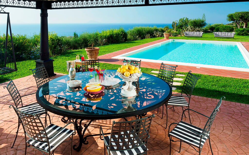 Villa Ester - Capo D'orlando, Sicilia: all'aperto, Autunno, Estate, Esterni, Giardino, Piscina, Primavera, Vista Panoramica